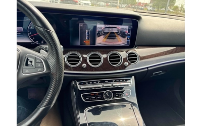 Mercedes-Benz E 400 4MATIC * ПОДГРЕВ * ПАНОРАМА * BURMESTER * CARFAX - автомобили, коли, обяви за нови и употребявани 6