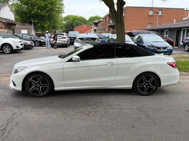 Mercedes-Benz E 400 ПОДГРЕВ * 360 * АВТОКРЕДИТ * CARFAX - автомобили, коли, обяви за нови и употребявани 1