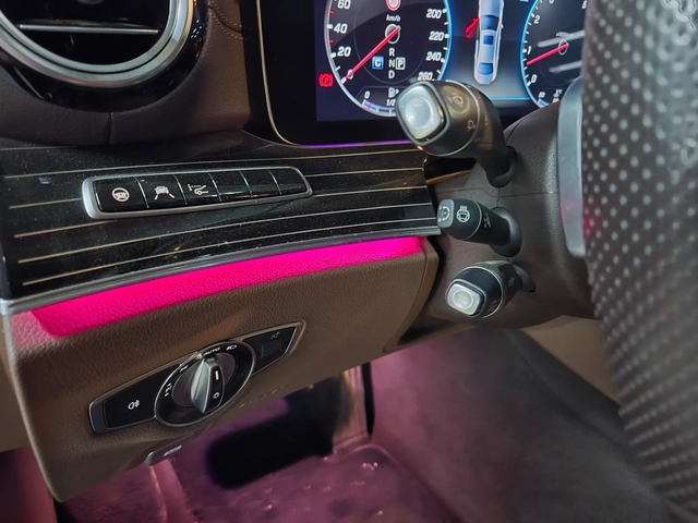 Mercedes-Benz E 400 360* ДВОЕН ШИБЕДАХ* БУРМАЙСТЕР* ОБДУХ* ЛИЗИНГ - автомобили, коли, обяви за нови и употребявани 5
