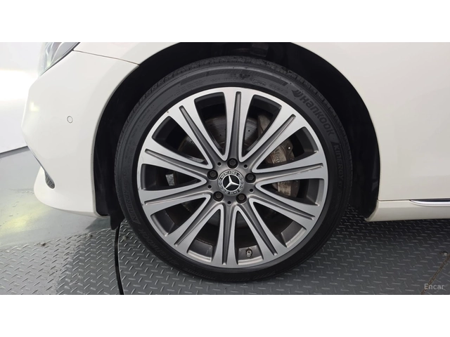 Mercedes-Benz E 400 4MATIC* 360* BURMESTER* ХЕДЪП* ДИСТРО* ОБДУХ - автомобили, коли, обяви за нови и употребявани 16