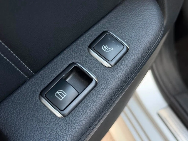 Mercedes-Benz E 400 4MATIC* FACE* AMG LINE* 7 МЕСТА - автомобили, коли, обяви за нови и употребявани 14