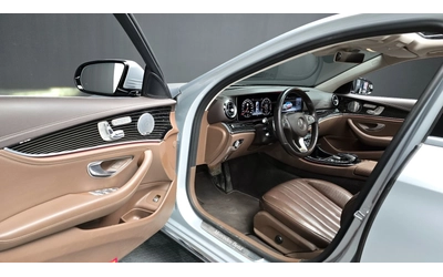 Mercedes-Benz E 400 4MATIC | HUD | 360 Camera| Ventilated Seats - автомобили, коли, обяви за нови и употребявани 9