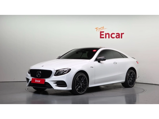 Mercedes-Benz E 400 4MATIC Coupe - автомобили, коли, обяви за нови и употребявани 0