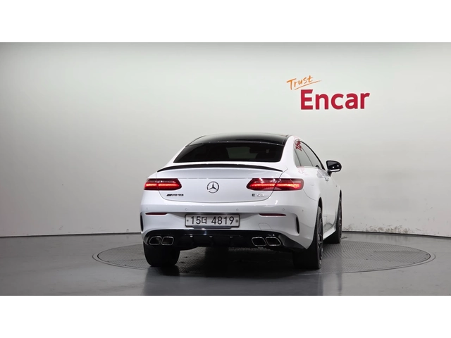Mercedes-Benz E 400 4MATIC Coupe - автомобили, коли, обяви за нови и употребявани 3