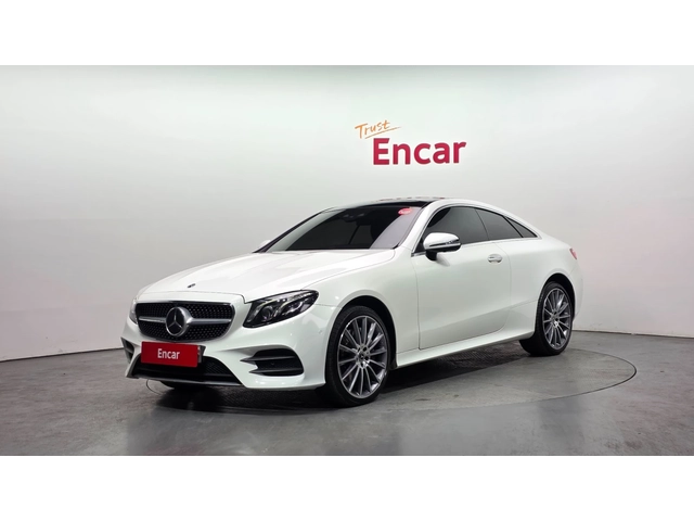 Mercedes-Benz E 400 4MATIC Coupe - автомобили, коли, обяви за нови и употребявани 0