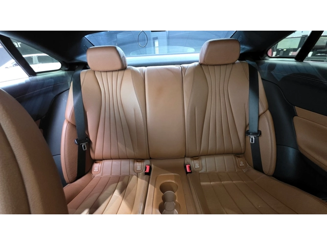 Mercedes-Benz E 400 4MATIC Coupe - автомобили, коли, обяви за нови и употребявани 10