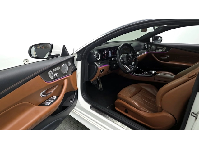 Mercedes-Benz E 400 4MATIC Coupe - автомобили, коли, обяви за нови и употребявани 8