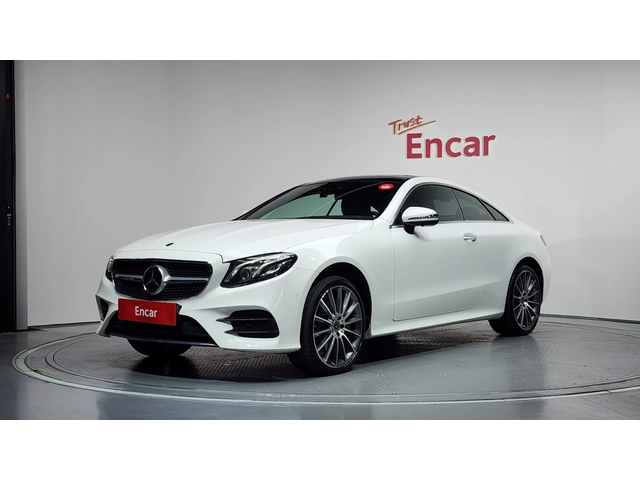 Mercedes-Benz E 400 4MATIC Coupe - автомобили, коли, обяви за нови и употребявани 0