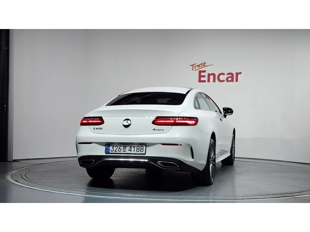 Mercedes-Benz E 400 4MATIC Coupe - автомобили, коли, обяви за нови и употребявани 3