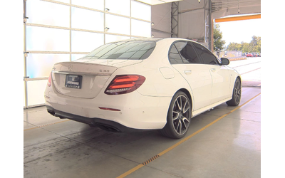 mercedes-benz-e-43-amg - 5