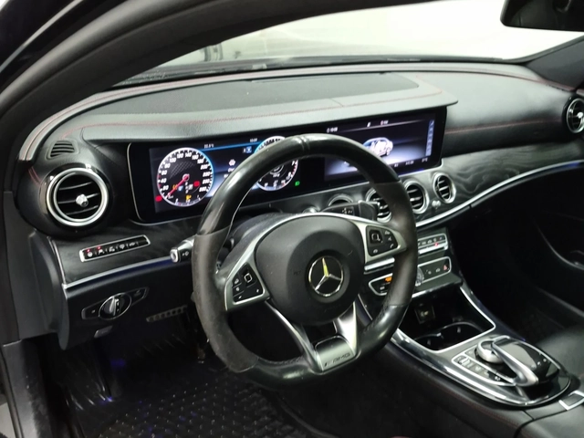 Mercedes-Benz E 43 AMG * * CARFAX * * АВТО КРЕДИТ * * - автомобили, коли, обяви за нови и употребявани 5