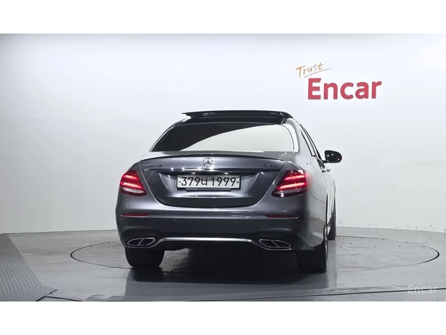 Mercedes-Benz E 43 AMG ОБДУХ / МАСАЖИ / AIRMATIC / HUD / 360 / BURMESTER - автомобили, коли, обяви за нови и употребявани 3