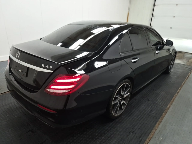 Mercedes-Benz E 430 AMG 4MATIC - автомобили, коли, обяви за нови и употребявани 3