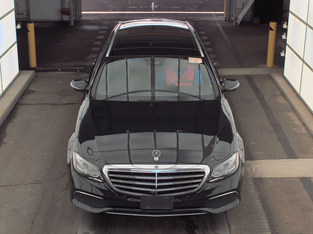 Mercedes-Benz E 450 AMG* 360* BURMASTER* PANO* AMBIENT* KEYLESS* М.ТОЧ - автомобили, коли, обяви за нови и употребявани 1