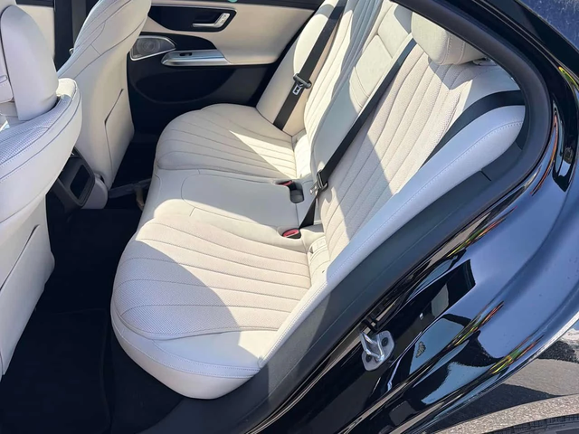 Mercedes-Benz E 450 * CARFAX * 4MATIC * 360 * CARPLAY - автомобили, коли, обяви за нови и употребявани 12