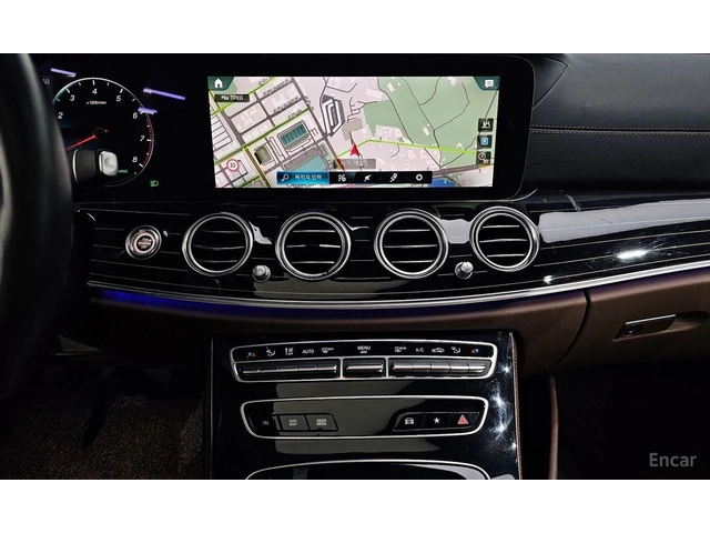 Mercedes-Benz E 450 4MATIC* BURMESTER* ОБДУХВАНЕ* ДИСТРОНИК* ХЕДЪП* 36 - автомобили, коли, обяви за нови и употребявани 7