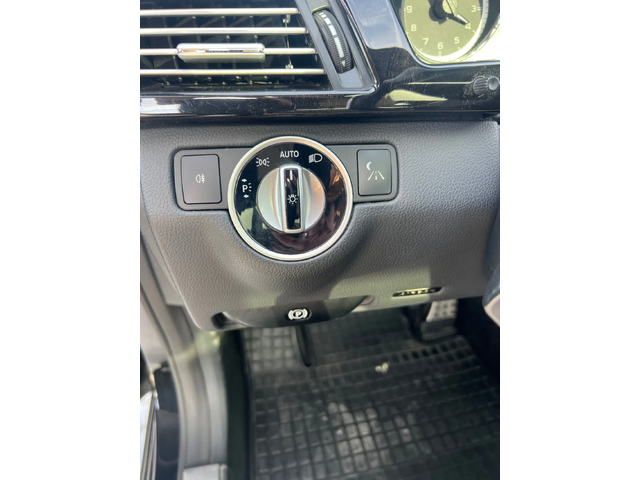 Mercedes-Benz E 50 AMG 4.7bi-turbo - автомобили, коли, обяви за нови и употребявани 15