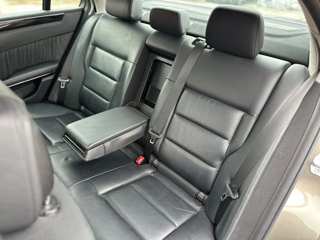 Mercedes-Benz E 500 * AVANTGARDE* 4MATIC* - автомобили, коли, обяви за нови и употребявани 12