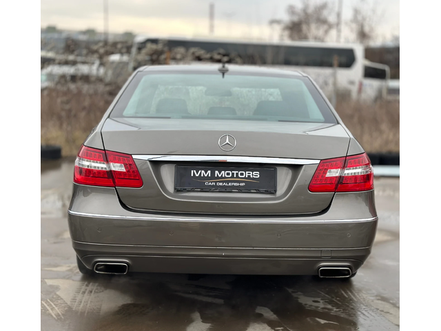 Mercedes-Benz E 500 * AVANTGARDE* 4MATIC* - автомобили, коли, обяви за нови и употребявани 4