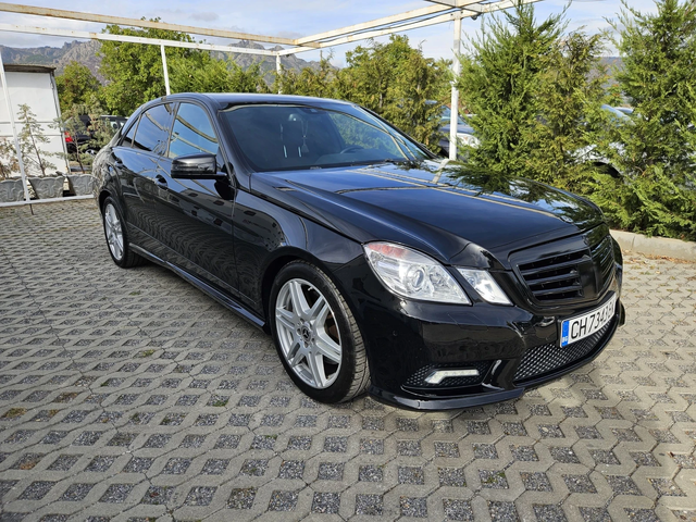 Mercedes-Benz E 500 388кс= ГАЗ= DISTRONIC= KEYLESS= H&K= ОБДУХВАНЕ - автомобили, коли, обяви за нови и употребявани 1