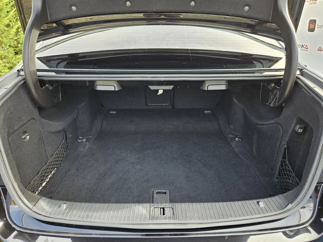 Mercedes-Benz E 500 388кс= ГАЗ= DISTRONIC= KEYLESS= H&K= ОБДУХВАНЕ - автомобили, коли, обяви за нови и употребявани 9