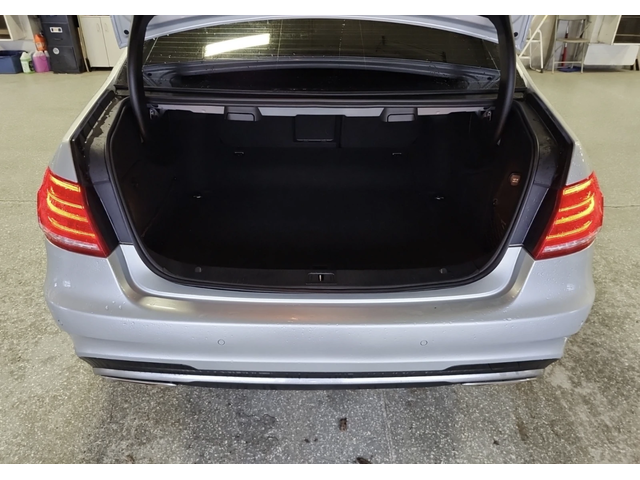 Mercedes-Benz E 500 КОжа* Подгрев* Обдухване* CARFAX - автомобили, коли, обяви за нови и употребявани 12