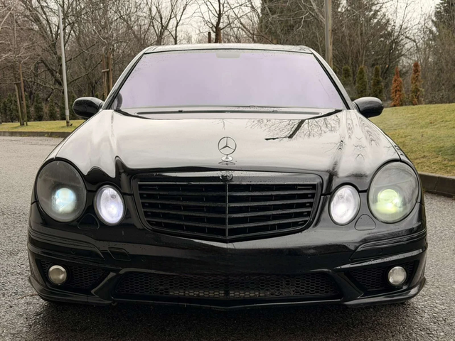 Mercedes-Benz E 500 AMG OPTIC / ВЕНТИЛАЦИЯ / ПАНОРАМА - автомобили, коли, обяви за нови и употребявани 1