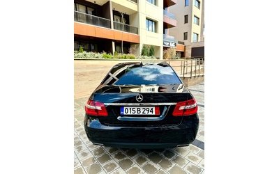 mercedes-benz-e-500-4matic - 4