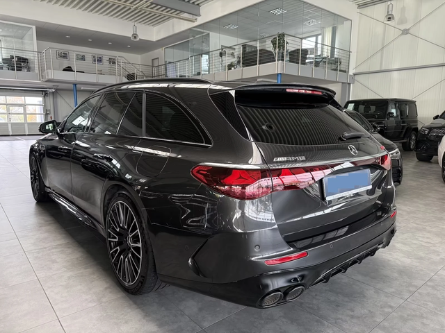 Mercedes-Benz E 53 AMG AMG T Hybrid 4M+ - автомобили, коли, обяви за нови и употребявани 1