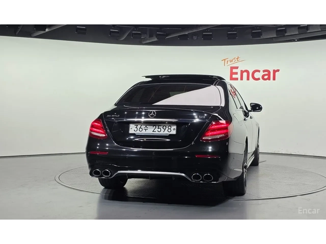 Mercedes-Benz E 53 AMG BURMASTER* 360* DIS* ОБДУХ* PANO* AMBIENT* КРАЙНА - автомобили, коли, обяви за нови и употребявани 3