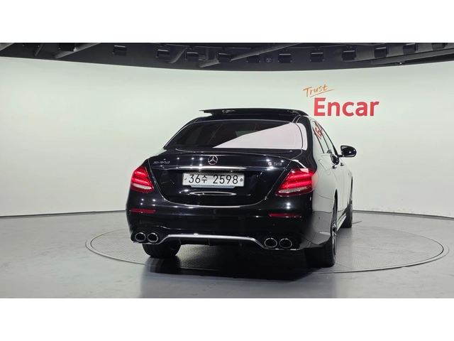 Mercedes-Benz E 53 AMG AMG 4MATIC+ - автомобили, коли, обяви за нови и употребявани 3