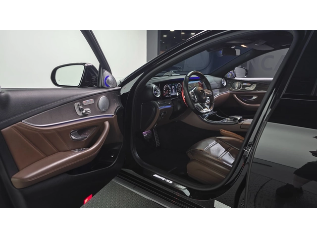 Mercedes-Benz E 53 AMG AMG 4MATIC+ - автомобили, коли, обяви за нови и употребявани 8