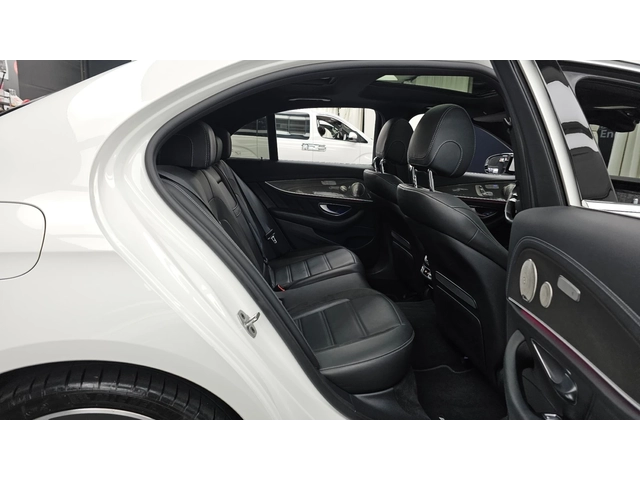 Mercedes-Benz E 53 AMG 4MATIC+ - автомобили, коли, обяви за нови и употребявани 10