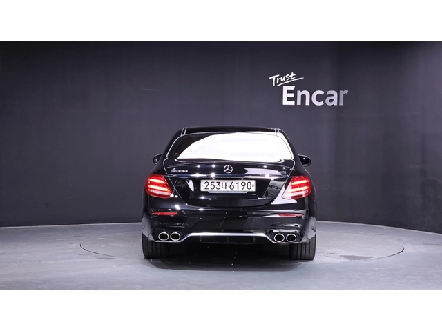 Mercedes-Benz E 53 AMG AMG 4MATIC+ - автомобили, коли, обяви за нови и употребявани 3