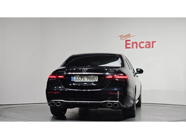 Mercedes-Benz E 53 AMG 4MATIC+ - автомобили, коли, обяви за нови и употребявани 3