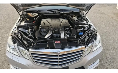 Mercedes-Benz E 55 БЕЗ ИНЦ * ОБДУХВАНЕ * ПАНОРАМА * РЕАЛНИ КМ - автомобили, коли, обяви за нови и употребявани 7