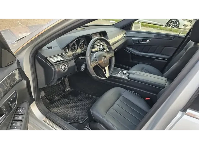 Mercedes-Benz E 55 БЕЗ ИНЦ * ОБДУХВАНЕ * ПАНОРАМА * РЕАЛНИ КМ - автомобили, коли, обяви за нови и употребявани 9