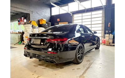 Mercedes-Benz E 55 AMG E 63 S 4MATIC+ Sedan*XTREMELY LOW KMS*11 DEALER SERVICE RECS*850 HP!* All Wheel Drive - автомобили, коли, обяви за нови и употребявани 9