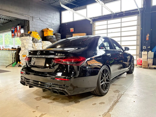 Mercedes-Benz E 55 AMG E 63 S 4MATIC+ Sedan*XTREMELY LOW KMS*11 DEALER SERVICE RECS*850 HP!* All Wheel Drive - автомобили, коли, обяви за нови и употребявани 9