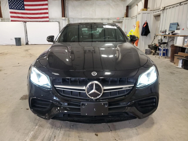 Mercedes-Benz E 63 AMG E63S 4MATIC* FULL* BURMESTER* DISTRONIC* 360 - автомобили, коли, обяви за нови и употребявани 0