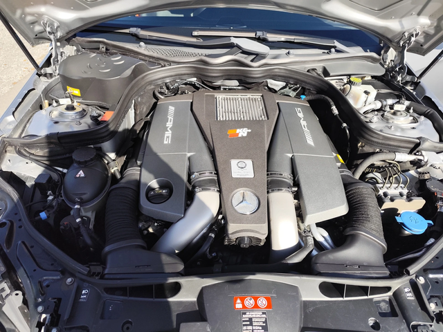 Mercedes-Benz E 63 AMG 4MATIC* V8 BiTURBO* 750k.c.* - автомобили, коли, обяви за нови и употребявани 14