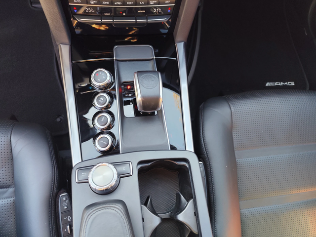 Mercedes-Benz E 63 AMG 4MATIC* V8 BiTURBO* 750k.c.* - автомобили, коли, обяви за нови и употребявани 9