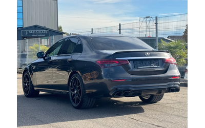 mercedes-benz-e-63-amg - 3