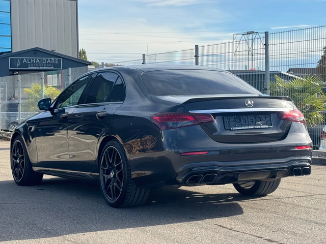 Mercedes-Benz E 63 AMG AMG 4M S - автомобили, коли, обяви за нови и употребявани 3