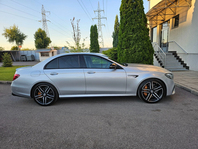 Mercedes-Benz E 63 AMG E63s - автомобили, коли, обяви за нови и употребявани 1