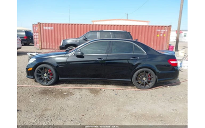 Mercedes-Benz E 63 AMG КОжа* Подгрев* Обдухване* Кейлес* Blind Spot* - автомобили, коли, обяви за нови и употребявани 13