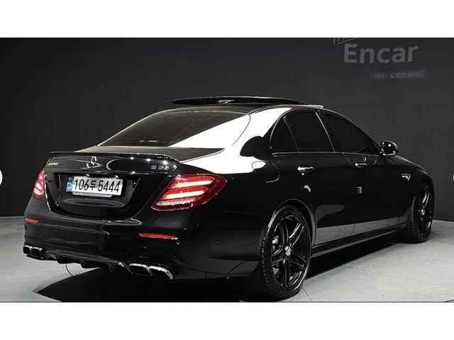 Mercedes-Benz E 63 AMG CARBON* CERAMIC* 3D* BURMESTER* МАСАЖ* ДИСТРОНИК* - автомобили, коли, обяви за нови и употребявани 1