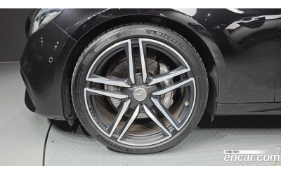 mercedes-benz-e-63-amg - 4