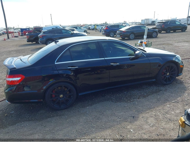 Mercedes-Benz E 63 AMG 5.5L V-8 DI, DOHC, VVT, TURBO, 518HP Rear Wheel Drive - автомобили, коли, обяви за нови и употребявани 12