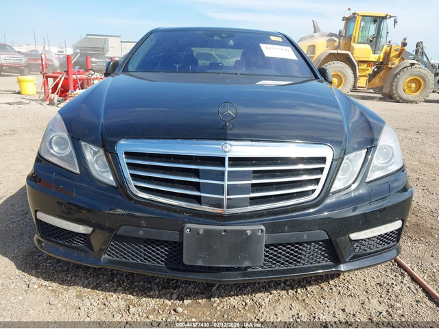 Mercedes-Benz E 63 AMG 5.5L V-8 DI, DOHC, VVT, TURBO, 518HP Rear Wheel Drive - автомобили, коли, обяви за нови и употребявани 5